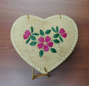 Heart shaped birch basket with pink quill flower design